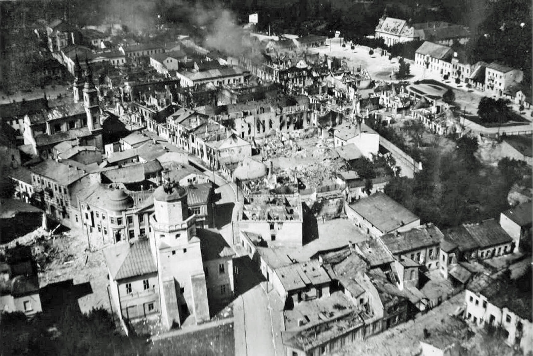 The Polish town of Wielún after heavy bombing by German Luftwaffe forces on September 1, 1939. Wikicommons