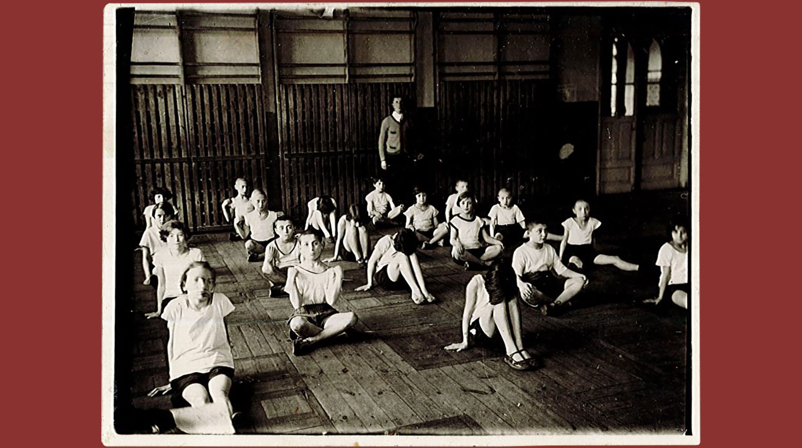 A physical training class at the Real Gymnasium school