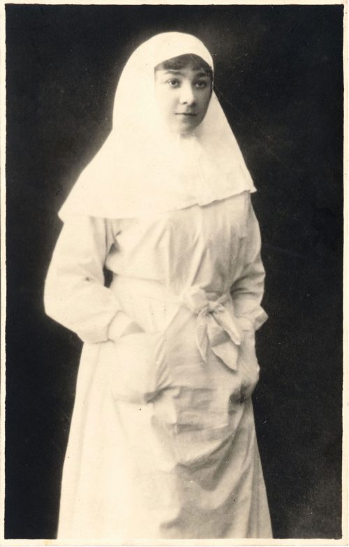 Photograph of a Jewish nurse in the Tsarist army