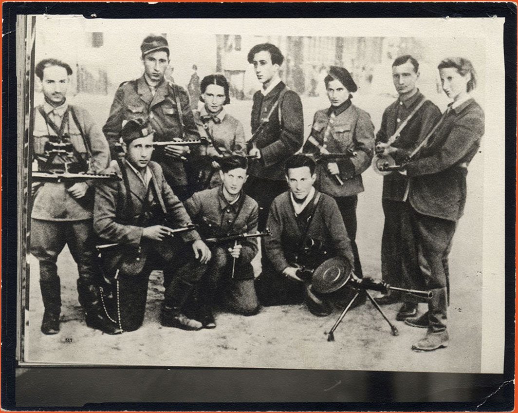 Group photograph of Jewish partisans